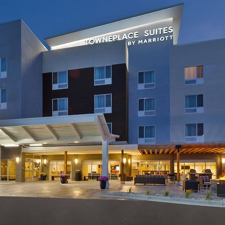 Towneplace Suites By Marriott Grand Rapids Airport Southeast Exterior photo
