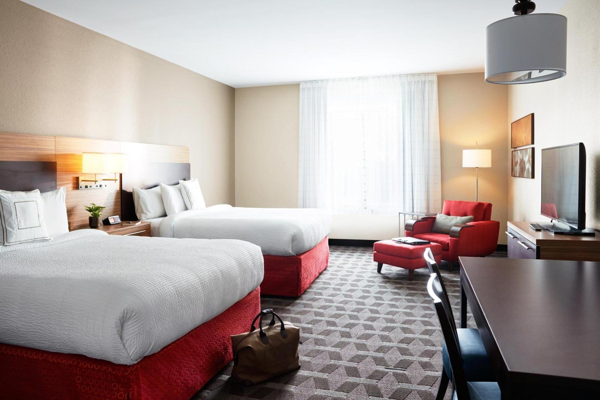 Towneplace Suites By Marriott Grand Rapids Airport Southeast Exterior photo